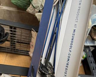 Golf Clubs - new in box Mizuno 