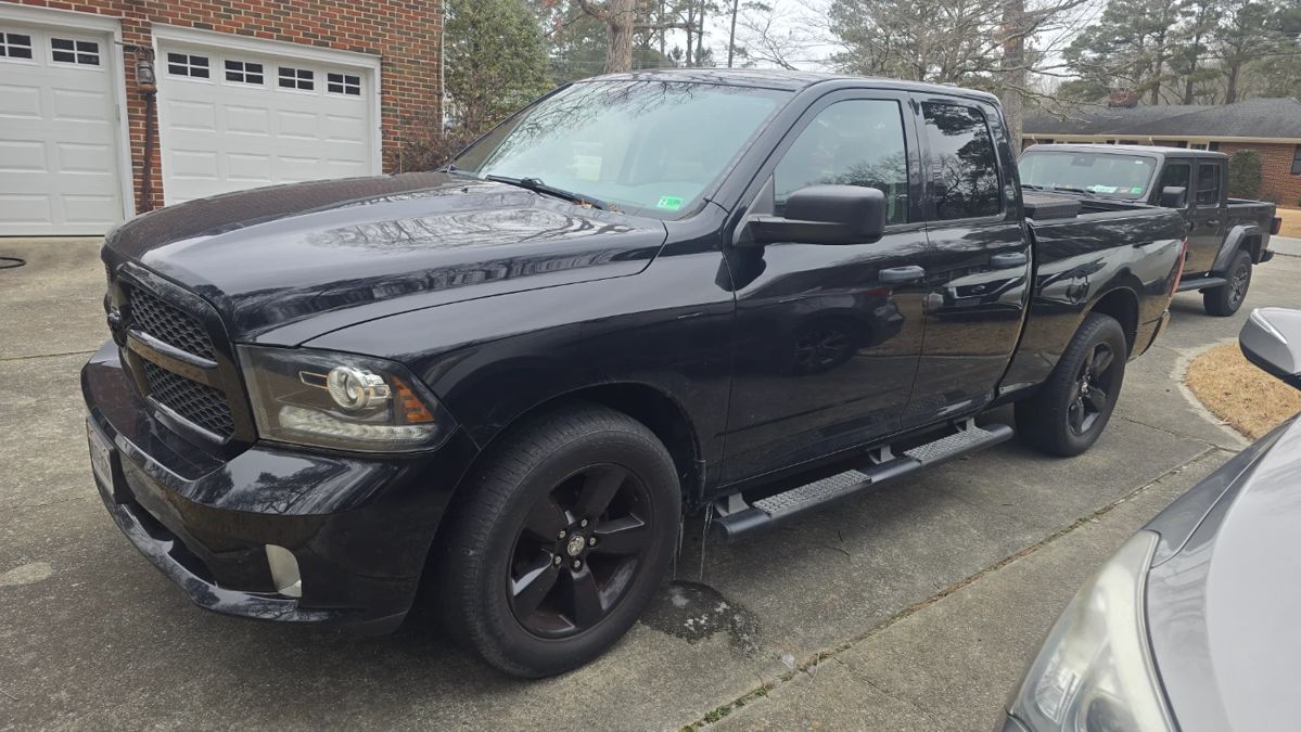 2014 Dodge Ram Hemi 5.7l V8 106k!!