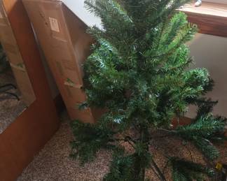 Pre-lit Christmas tree