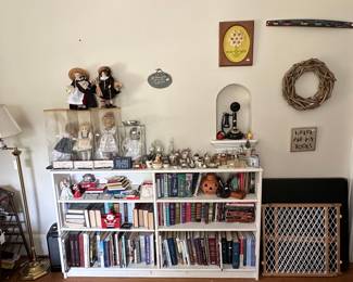 Victorian-style Porcelain Dolls