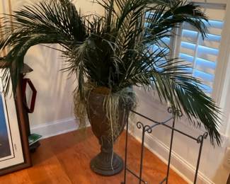 Artificial Plant And Fordable Tray Stand 