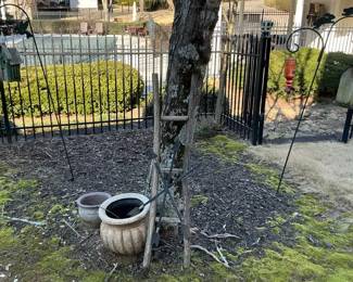 Lawn Art, Flower Pot And Birdhouse