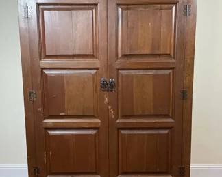 Rustic Vintage Oak Wardrobe