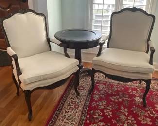 French Bergere Chairs With Round Pedestal Table 