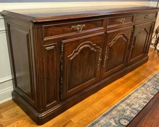 002 Henredon Four Centuries Collection Oak Buffet