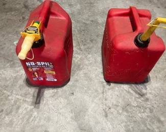 5 gallon gas cans