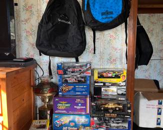 Die scale model cars