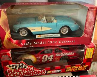 Die scale model cars