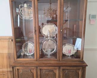 American of Martinsville Serenade Collection Burled Walnut China Cabinet