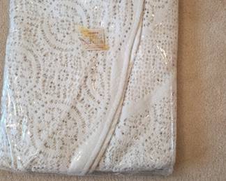 Vintage Lace Bedspread or Tablecloth