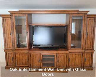 Oak Entertainment Wall Unit with Glass Doors