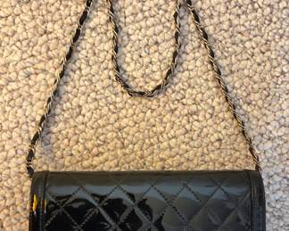 Ande Patent Magnetic Snap Handbag