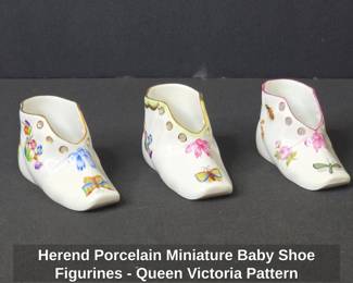Herend Porcelain Miniature Baby Shoe Figurines Queen Victoria Pattern
