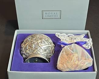 Royal Limited Rose Potpourri Gift Set with Pewter Bowl