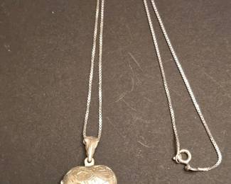Vintage Sterling Silver Etched Heart Locket Necklace