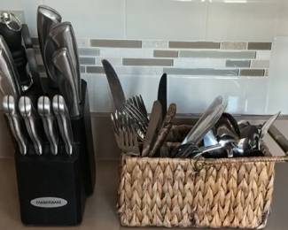 Silverware, Basket Farberware Knife Set with Block 