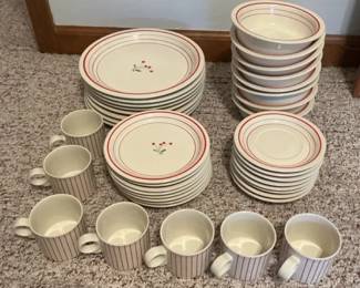 40 Piece Epoch Dinner Dish Set