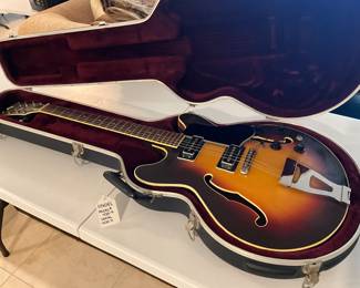 1967 STANDEL MODEL 420-S GUITAR