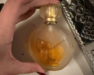 Authentic- Nina by Nina Ricci, original 1987 formulation - loral aldehyde fragrance