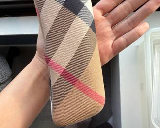Authentic Burberry hard-shell glasses case- iconic Nova Check- 