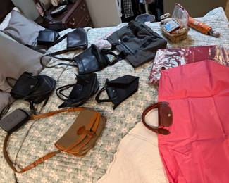 Assorted vintage purses- great presowned condition- COACH- LONGCHAMP- VINTAGE, AUTHENTIC
