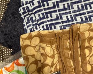 COACH!!!!! Vintage coach scarfs 2 multicolor and traditional 