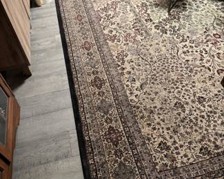 Persian-Style Hand-Knotted Wool Rug (Isfahan / Tabriz Style)