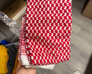 peak of one of MANY scarf patterns 