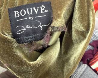 BOUVÉ by Julia Wynn hat 