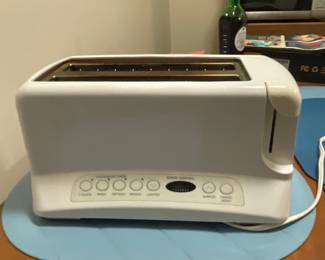 Cuisinart Custom Control Total Touch Electronic 4-Slice Toaster