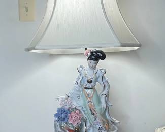 Vintage Porcelain Geisha Figurine with Flowers