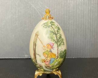Vtg Porcelain Egg Figurine - M.J. Hummel "Little Gardener"
