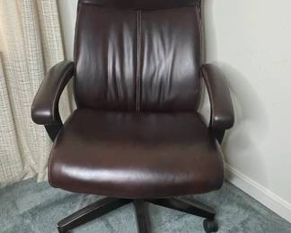 Brown Leather Executive Office Chair LaZBoy