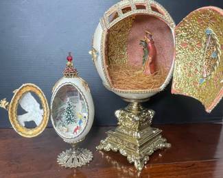 Ostrich Egg Diorama with Nativity Scene and Cardinal Egg