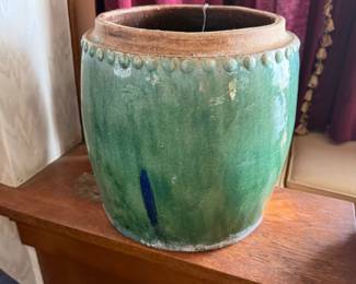 circa 1900 Chinese Shiwan green glazed pork lard jar