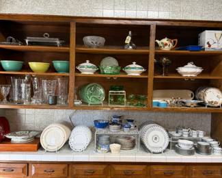 vintage bowls, vaseline dishes