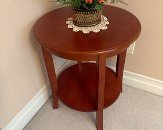 . . . end or lap table