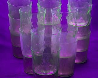 Uranium glass glowing!