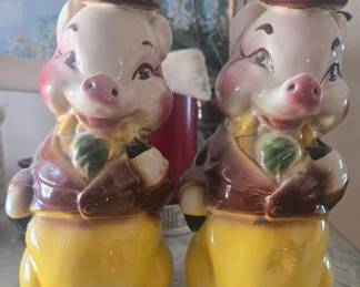 Vintage Salt & Pepper Shakers 