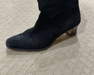 Etienne Aigner Black Suede Ankle Boots with Low Heel Sz 8