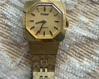 Vintage Pulsar Gold-Tone Ladies Quartz Watch