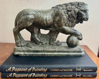 Medici Lion Statue - 19th century Tour Piece