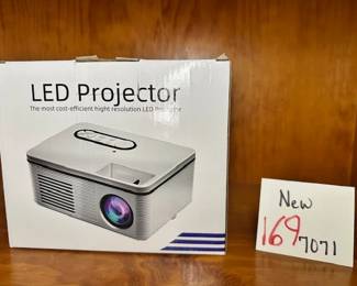 LED Projector 