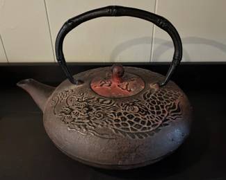 Vintage Japanese cast iron teapot