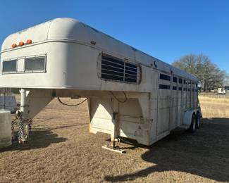 Four Horse goose Neck Trailer