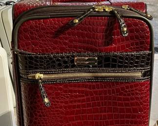 Comes in 3 different sizes 