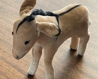 Quality Vintage & Antique Steiff Collection W/ Dozens Of Different Styles Available!