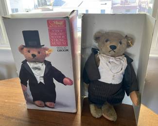 Quality Vintage & Antique Steiff Collection W/ Dozens Of Different Styles Available!