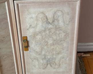 Blonde Wood Dining Room China Curio Cabinet (Drexel Heritage)