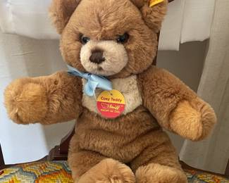 Quality Vintage & Antique Steiff Collection W/ Dozens Of Different Styles Available!